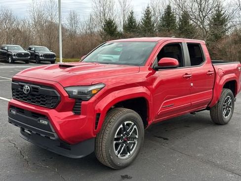 New 2026 Toyota Tacoma TRD Sport image 3