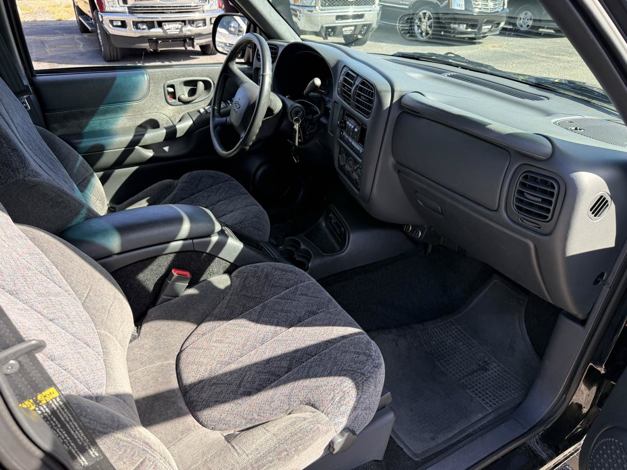 Used 2001 Chevrolet S10 Pickup LS AWD/4WD image 23