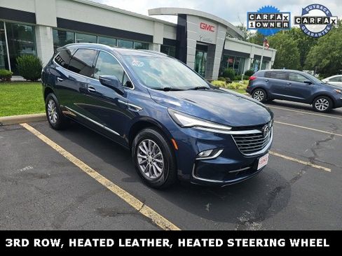 Used 2022 Buick Enclave Essence image 1