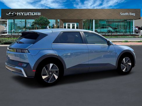 New 2026 Hyundai Ioniq 5 SEL image 8