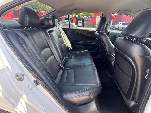 Used 2014 Honda Accord Sport image 14