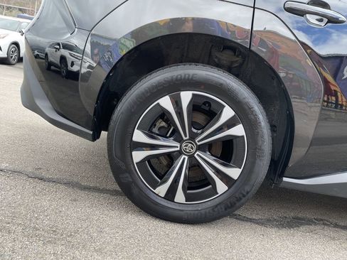 Used 2023 Toyota bZ4X XLE w/ Weather Package image 12