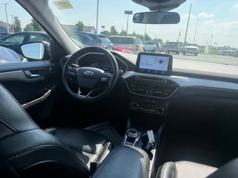 Certified 2022 Ford Escape SEL w/ Technology Package FWD image 54