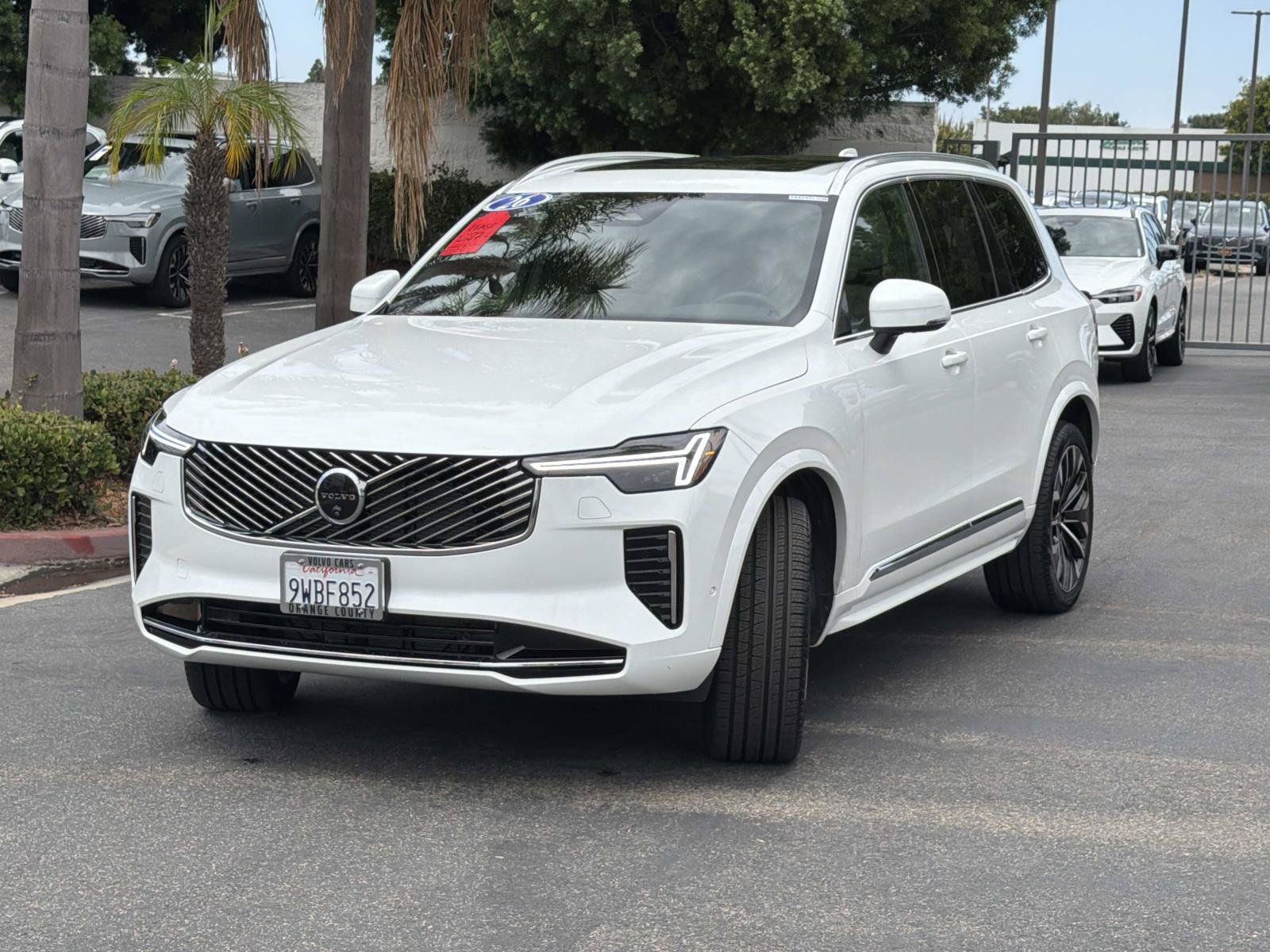 Used 2026 Volvo XC90 B6 Plus w/ Protection Package Premier AWD/4WD image 3