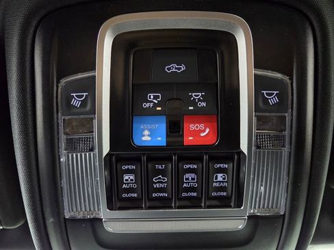 New 2026 RAM 1500 4x4 Crew Cab image 25