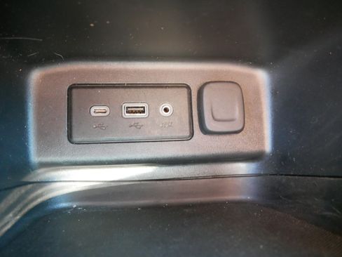 Used 2020 Chevrolet Equinox LT AWD/4WD image 34