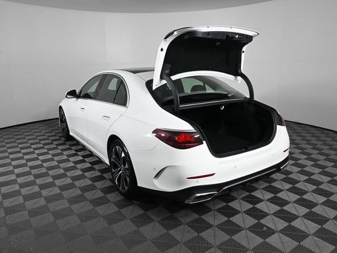 Used 2025 Mercedes-Benz E 350 Sedan image 30