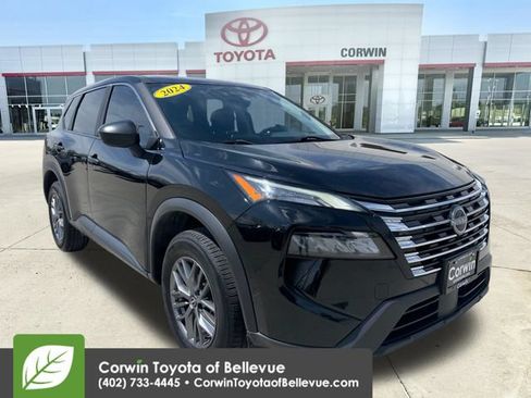 Used 2024 Nissan Rogue S AWD/4WD image 1