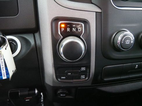 Used 2016 RAM 1500 Express AWD/4WD image 24