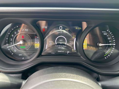 Used 2024 Jeep Wrangler High Altitude AWD/4WD image 24