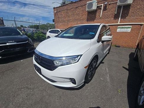 Used 2023 Honda Odyssey Elite image 7
