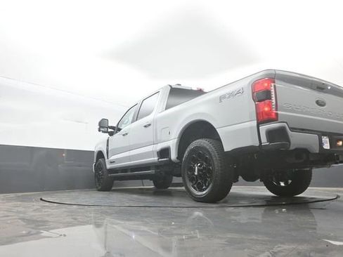 New 2026 Ford F250 Lariat w/ Black Appearance Package AWD/4WD image 36