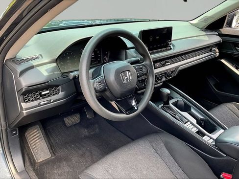 Used 2023 Honda Accord EX image 14