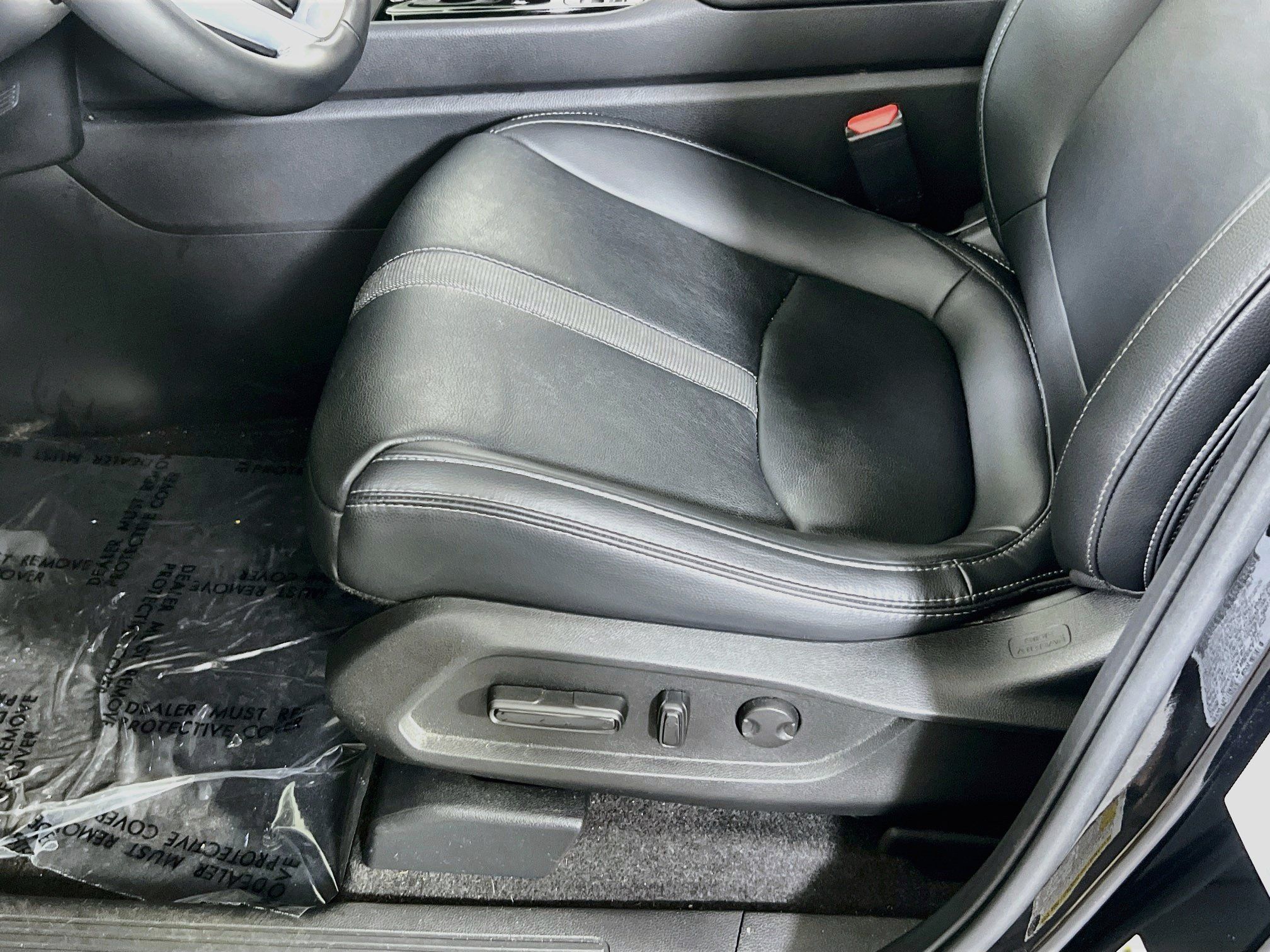 Used 2023 Honda Pilot Touring image 19