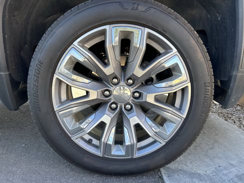 Used 2024 GMC Sierra 1500 Denali w/ Denali Reserve Package image 9