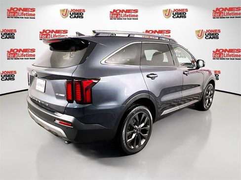 Used 2021 Kia Sorento EX w/ EX AWD X-Line Package image 18