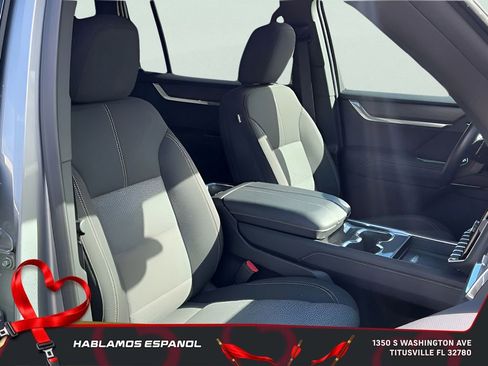 Certified 2025 GMC Acadia Elevation image 31