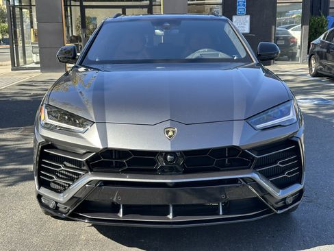Used 2020 Lamborghini Urus AWD/4WD image 5