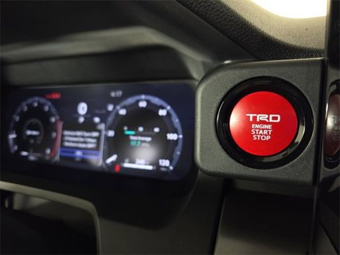 Used 2024 Toyota Tacoma TRD Sport image 17