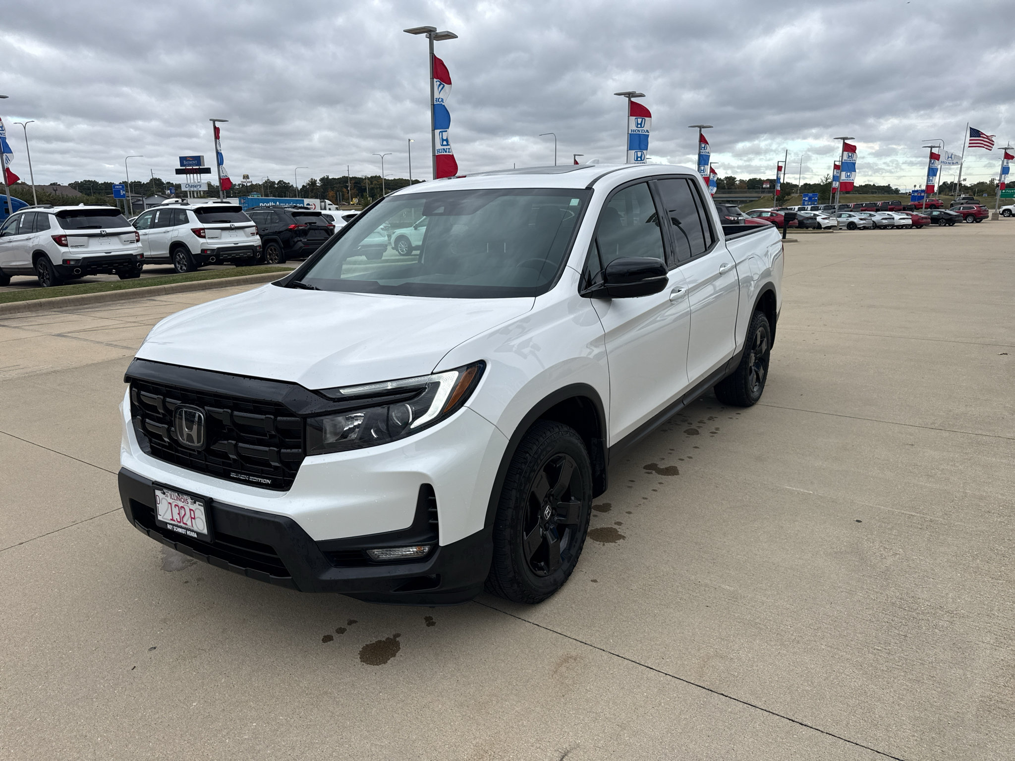 Used 2024 Honda Ridgeline Black Edition image 1