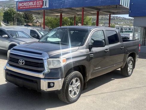 Used 2015 Toyota Tundra SR5 w/ SR5 Upgrade Package AWD/4WD image 11
