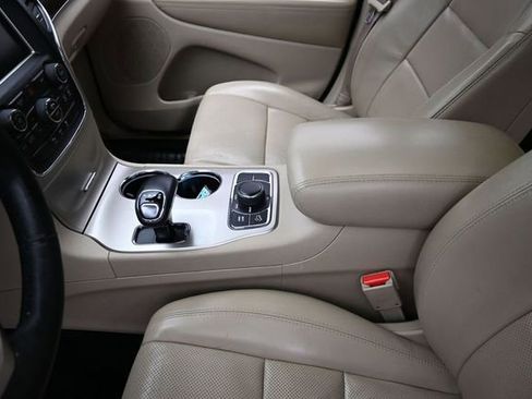 Used 2015 Jeep Grand Cherokee Limited w/ Luxury Group II AWD/4WD image 28