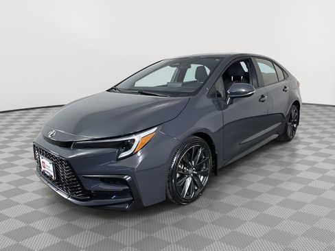 Used 2024 Toyota Corolla SE w/ SE Premium Package image 23