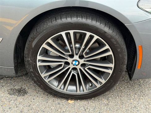 Used 2019 BMW 540i xDrive w/ Convenience Package AWD/4WD image 18