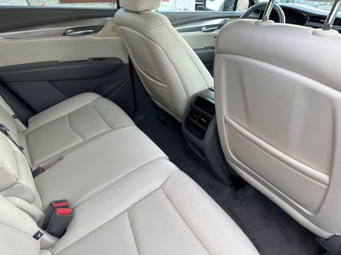 Used 2018 Cadillac XT5 Luxury w/ Driver Awareness Package image 36