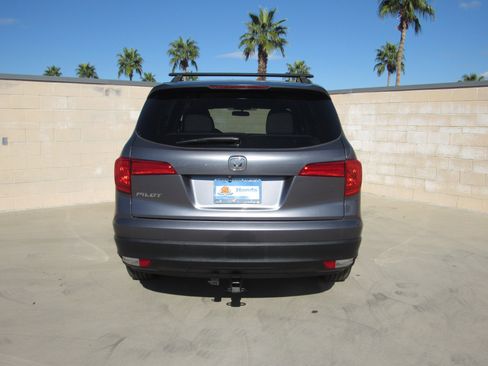 Used 2016 Honda Pilot LX image 7