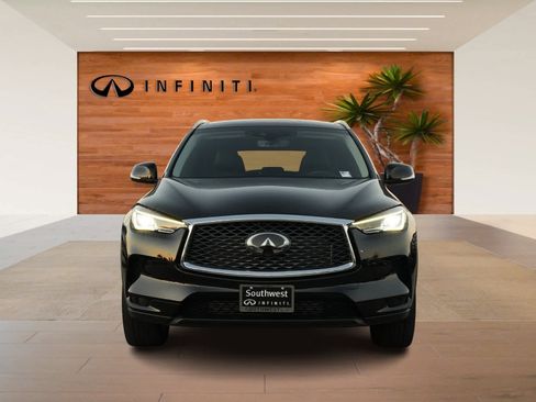 Certified 2025 INFINITI QX50 Luxe image 2