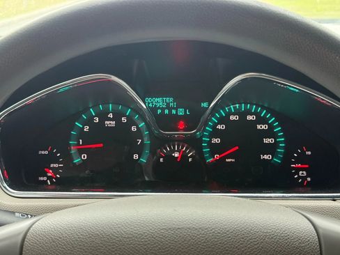 Used 2017 Chevrolet Traverse LS FWD image 12