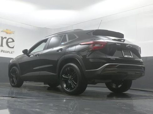 Used 2025 Chevrolet Trax ACTIV w/ Driver Confidence Package FWD image 5