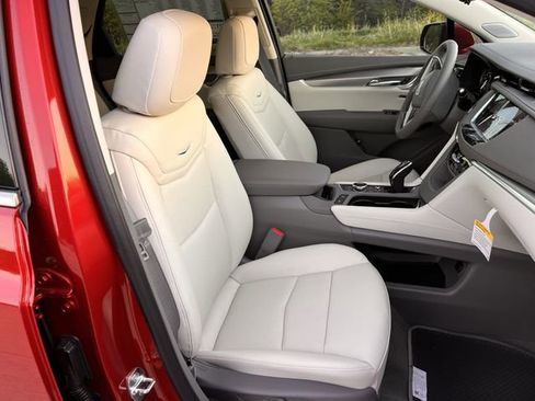 New 2026 Cadillac XT5 Premium Luxury w/ Driver Assist Package FWD image 23