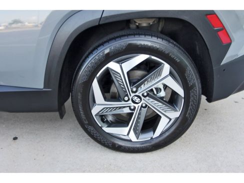 Used 2024 Hyundai Tucson Limited FWD image 32