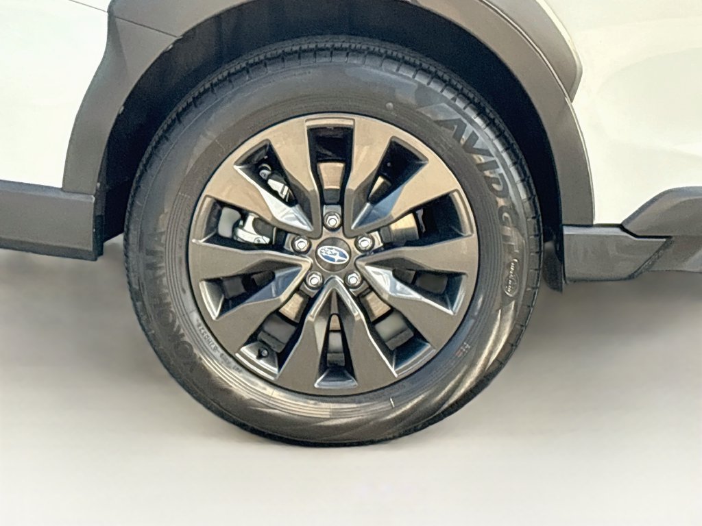 Used 2025 Subaru Outback Onyx Edition XT AWD/4WD image 33