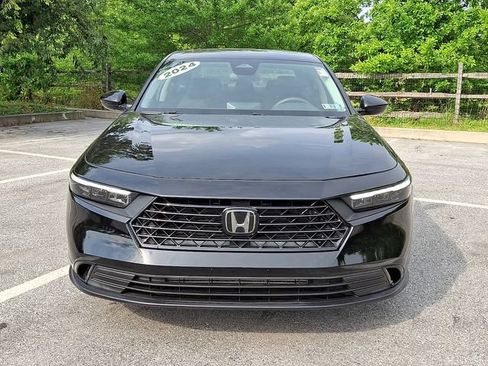 Used 2024 Honda Accord EX image 2