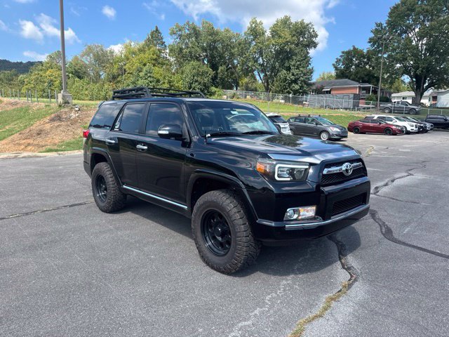 Used 2011 Toyota 4Runner Limited AWD/4WD image 2