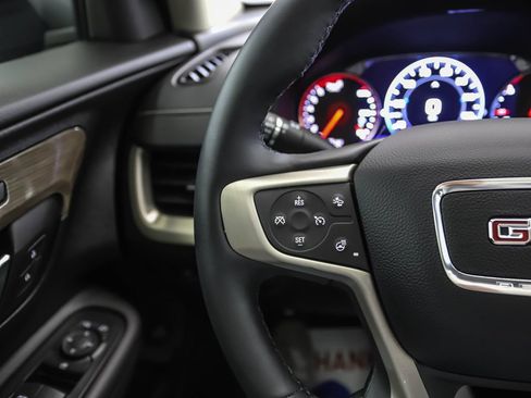 Used 2023 GMC Terrain Denali AWD/4WD image 12