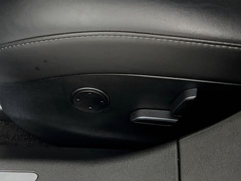 Used 2019 Tesla Model S Performance image 16