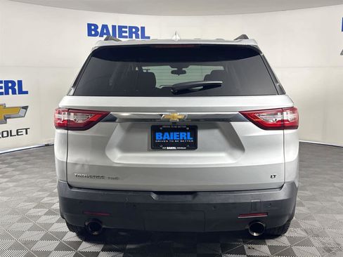 Used 2019 Chevrolet Traverse LT image 3