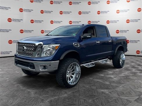 Used 2017 Nissan Titan SV image 1