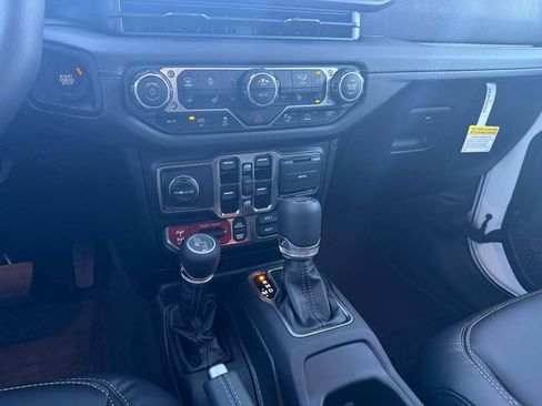 New 2025 Jeep Wrangler Unlimited Rubicon 392 image 24