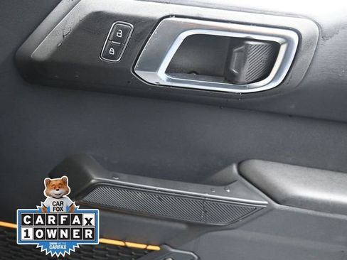 Used 2024 Ford Bronco Badlands image 17