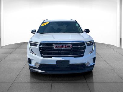 Used 2025 GMC Acadia Elevation