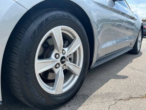 Used 2021 Ford Mustang Coupe RWD image 13