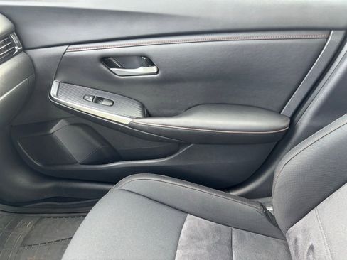Used 2024 Nissan Sentra SR FWD image 14