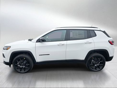 New 2026 Jeep Compass Latitude w/ Sun and Sound Group AWD/4WD image 3