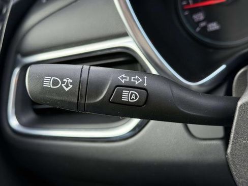 Used 2021 Chevrolet Equinox LT image 20