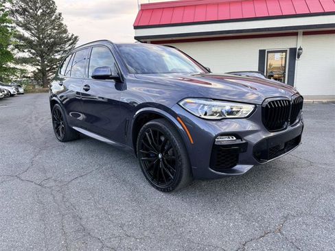 Used 2021 BMW X5 M50i w/ Executive Package AWD/4WD image 3